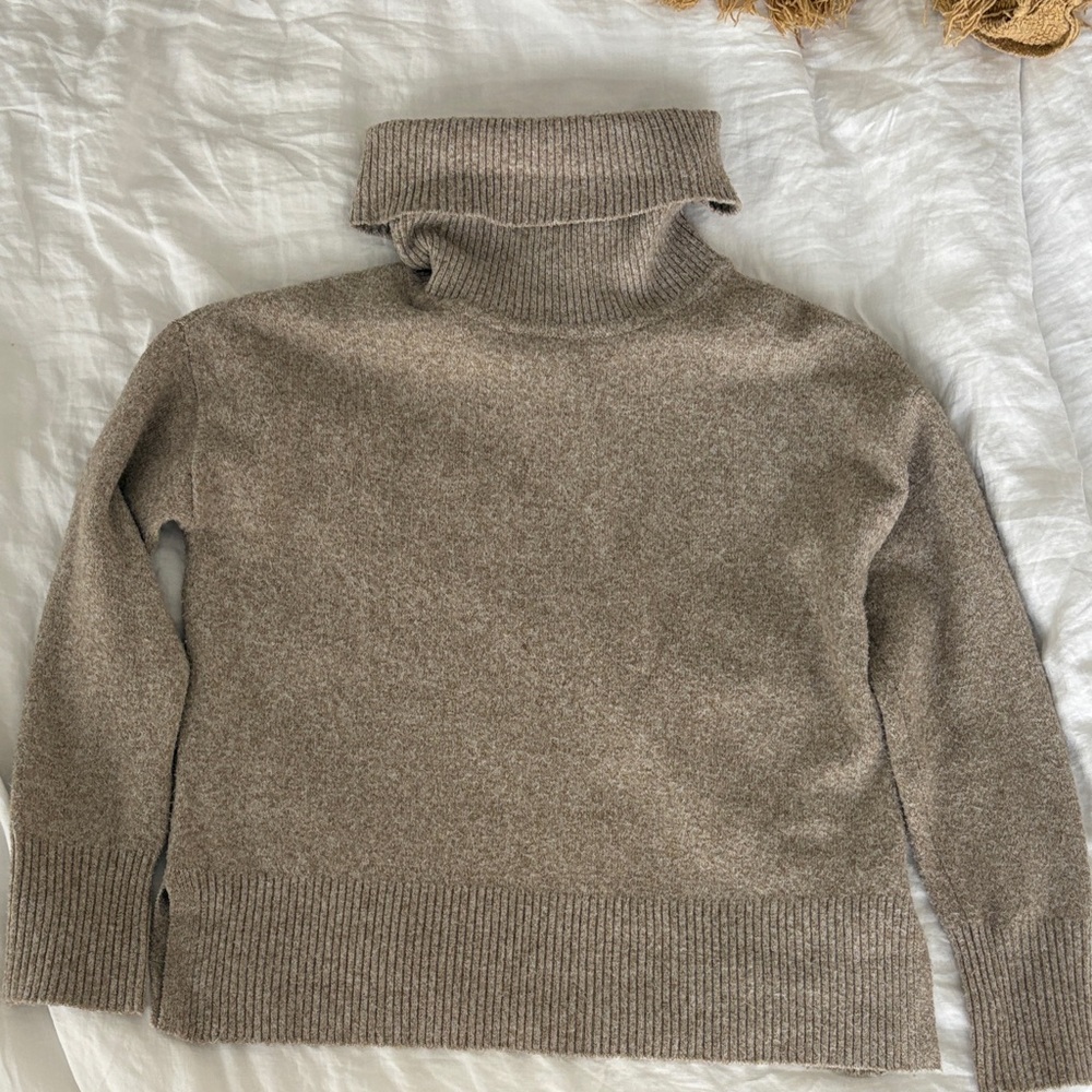 Vero Moda Soft Brown Turtleneck Sweater